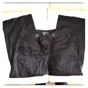 Bebe XS black linen like dress Capri